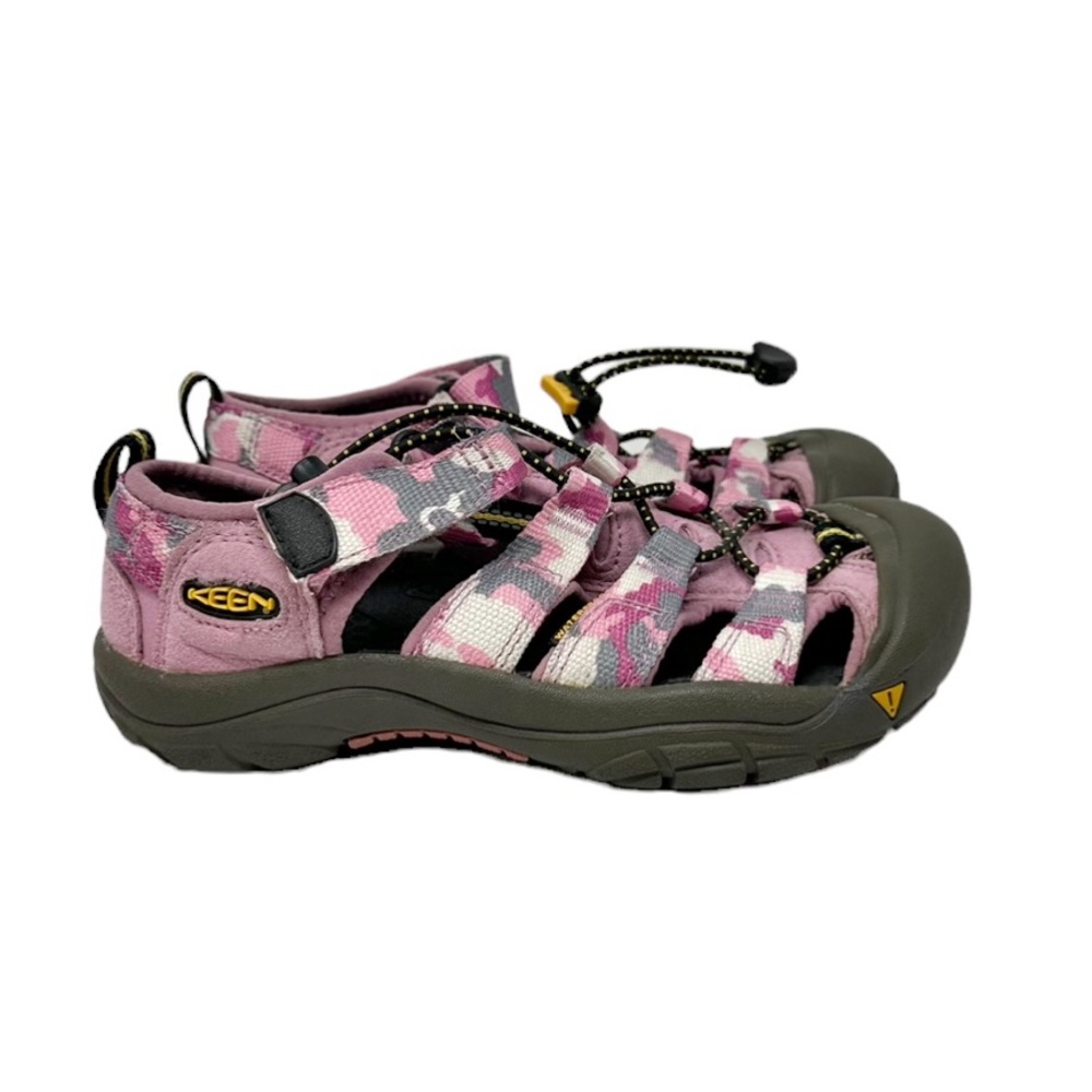 Keen Newport H2 Waterproof Pink Camouflage Sandals Size 2